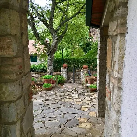 Villetta Nel Verde Con Piscina *