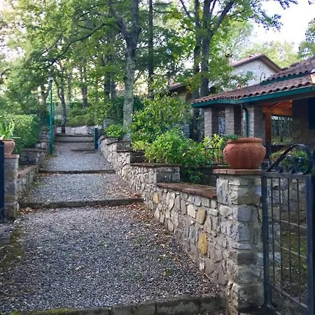 Villetta Nel Verde Con Piscina